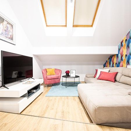 Appartement Saint Seven à Szeged Extérieur photo